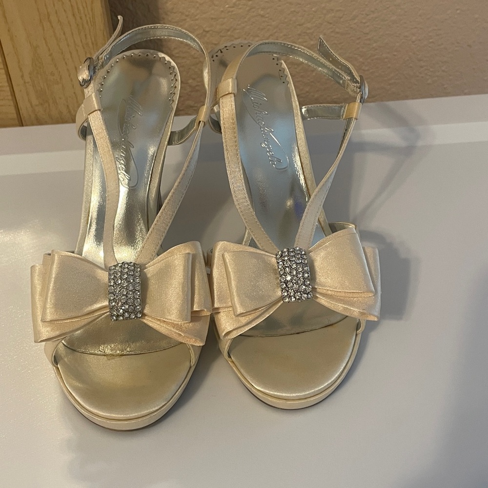 Michelangelo Cream Satin Heels with Rhinestone Bow
